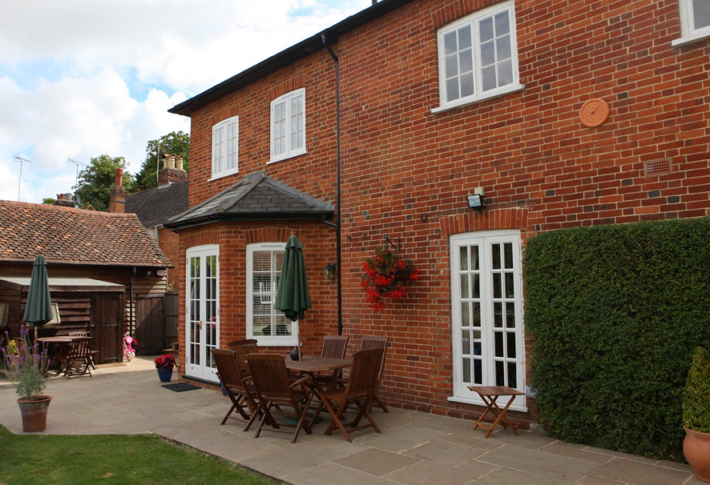 West Clandon, Surrey DNA Architecture